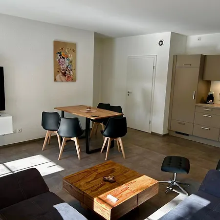 Ferienapartment Mit Garten Im Gruenen شقة *