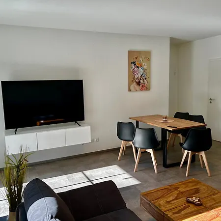 Ferienapartment Mit Garten Im Gruenen شقة *